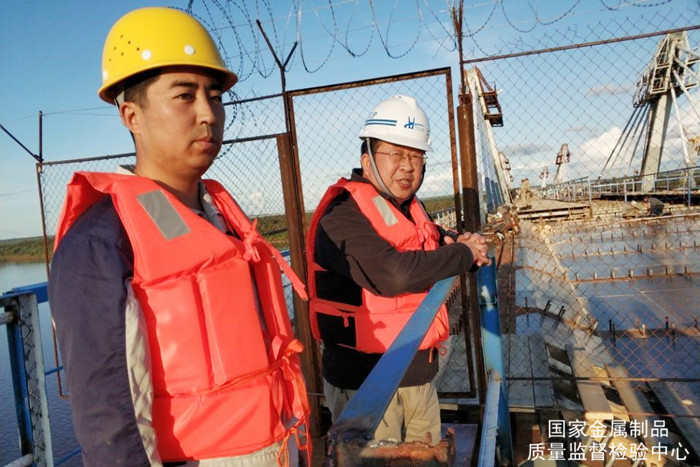 我質(zhì)檢中心在中俄跨江大橋項(xiàng)目部開展鋼結(jié)構(gòu)殘余應(yīng)力檢測知識講座